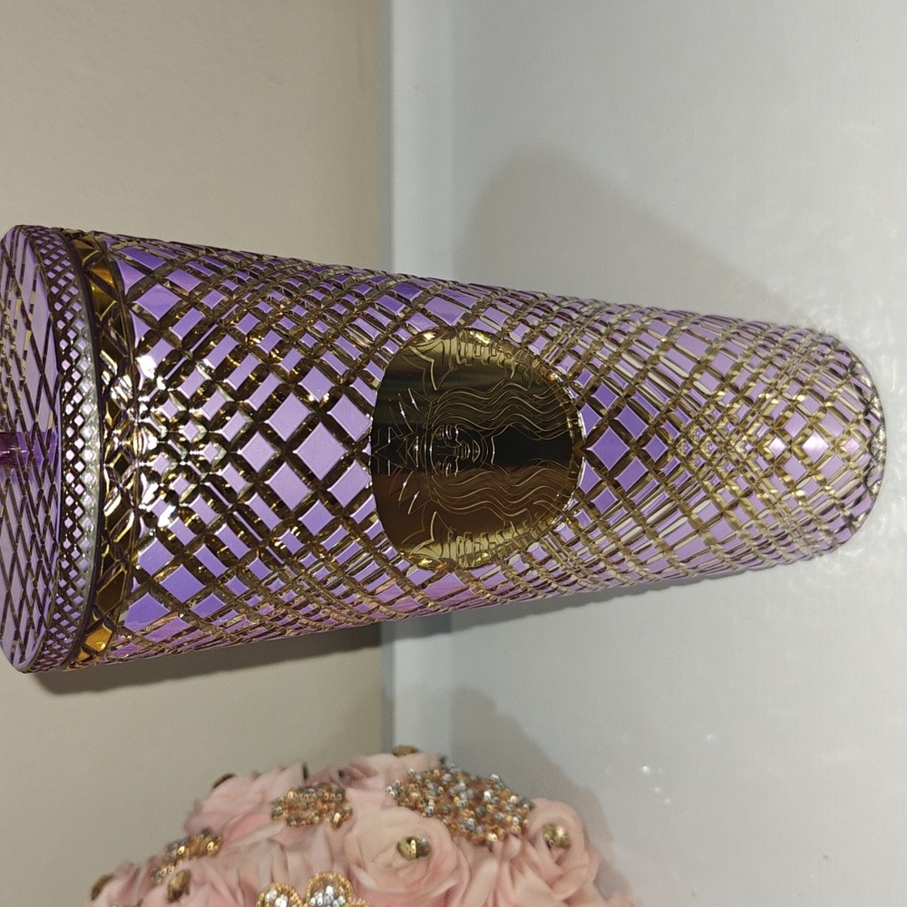 Sleeping Beauty Castle Tumbler - Picture 8 of 8